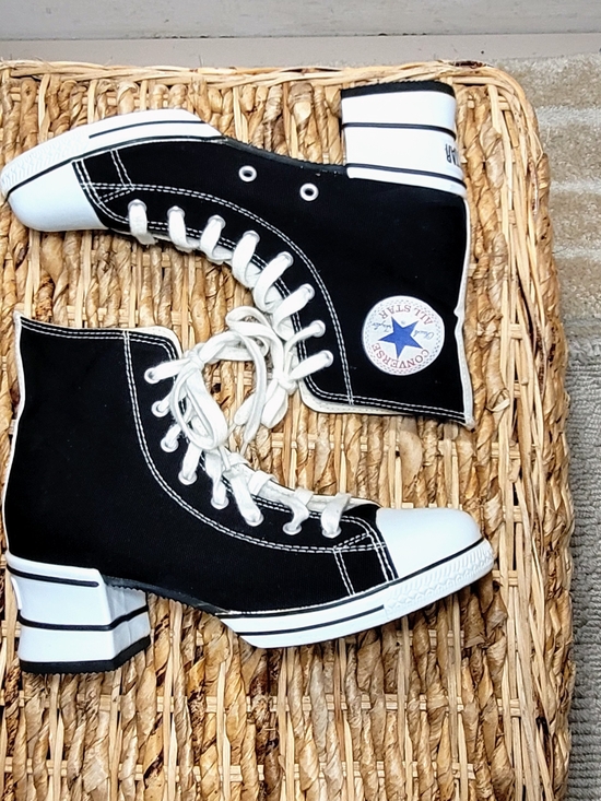 Vintage Shoes - Converse Style Black and White High-Top Lace-Up Platform Boots with Logo Patch